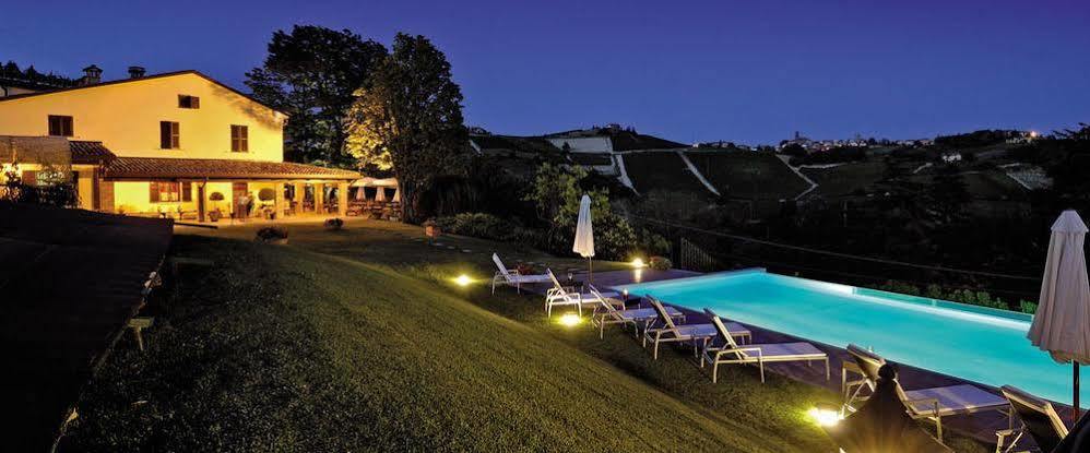 Castel Rocchero La Maraglianaアパートホテル エクステリア 写真